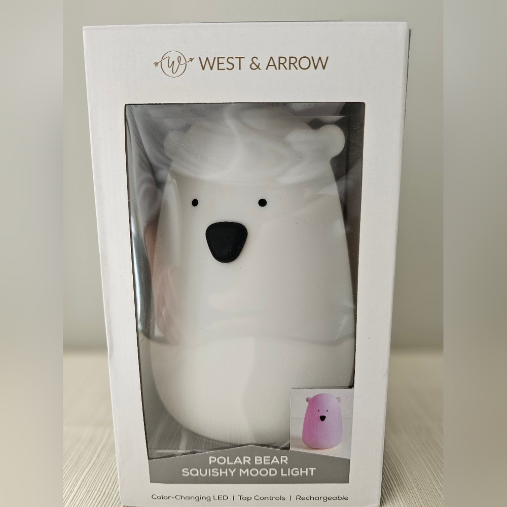 NIB WEST & ARROW Squishy Polar Bear Mood Light - Kids